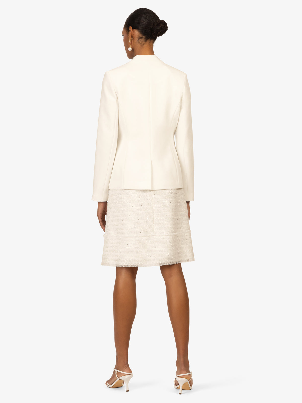 Model_Back;37429