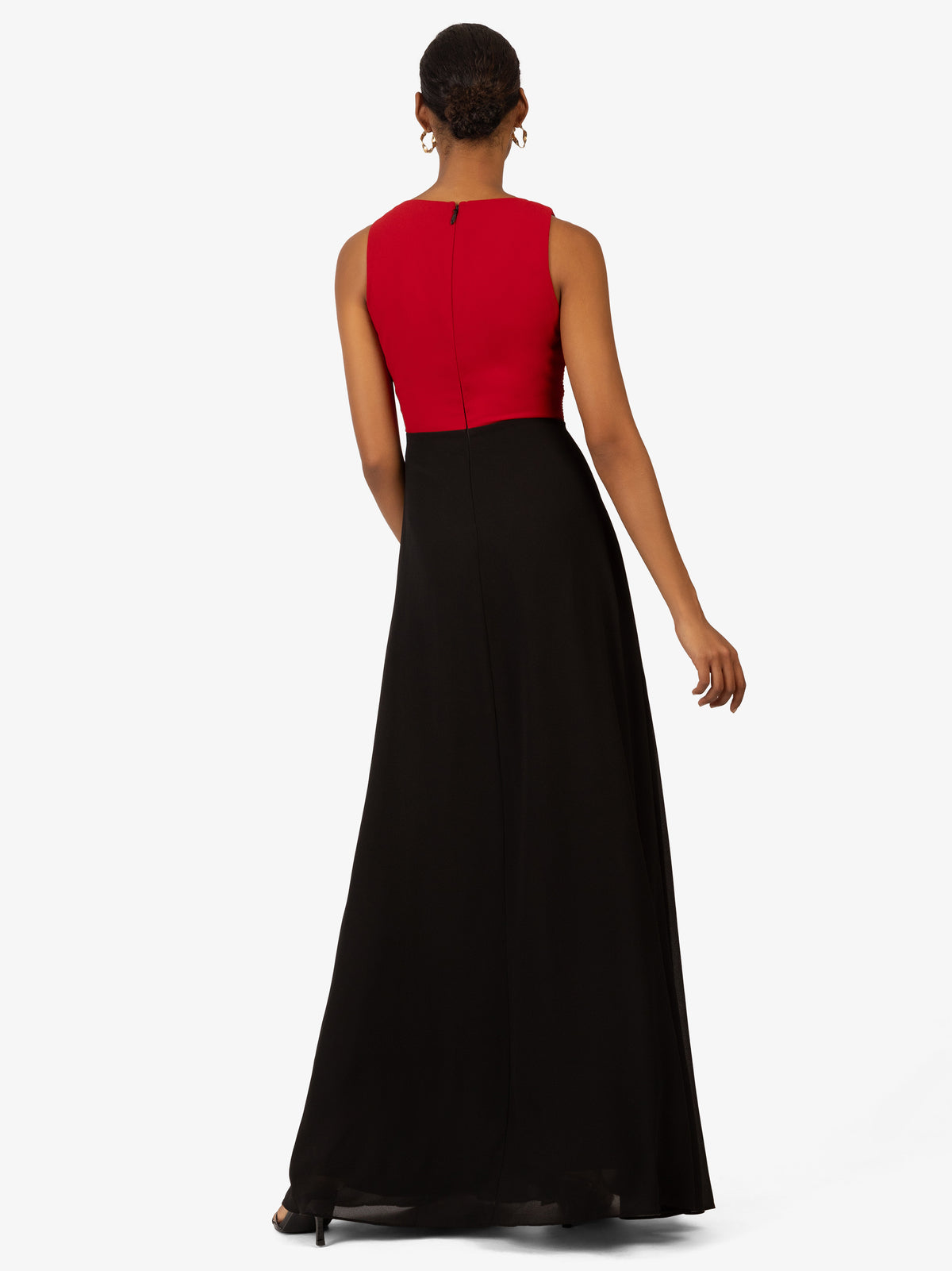 Model_Back;25363