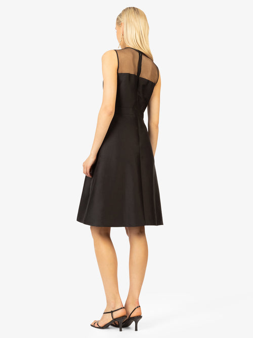 Model_Back;58666