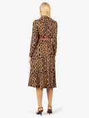 Model_Back;24650