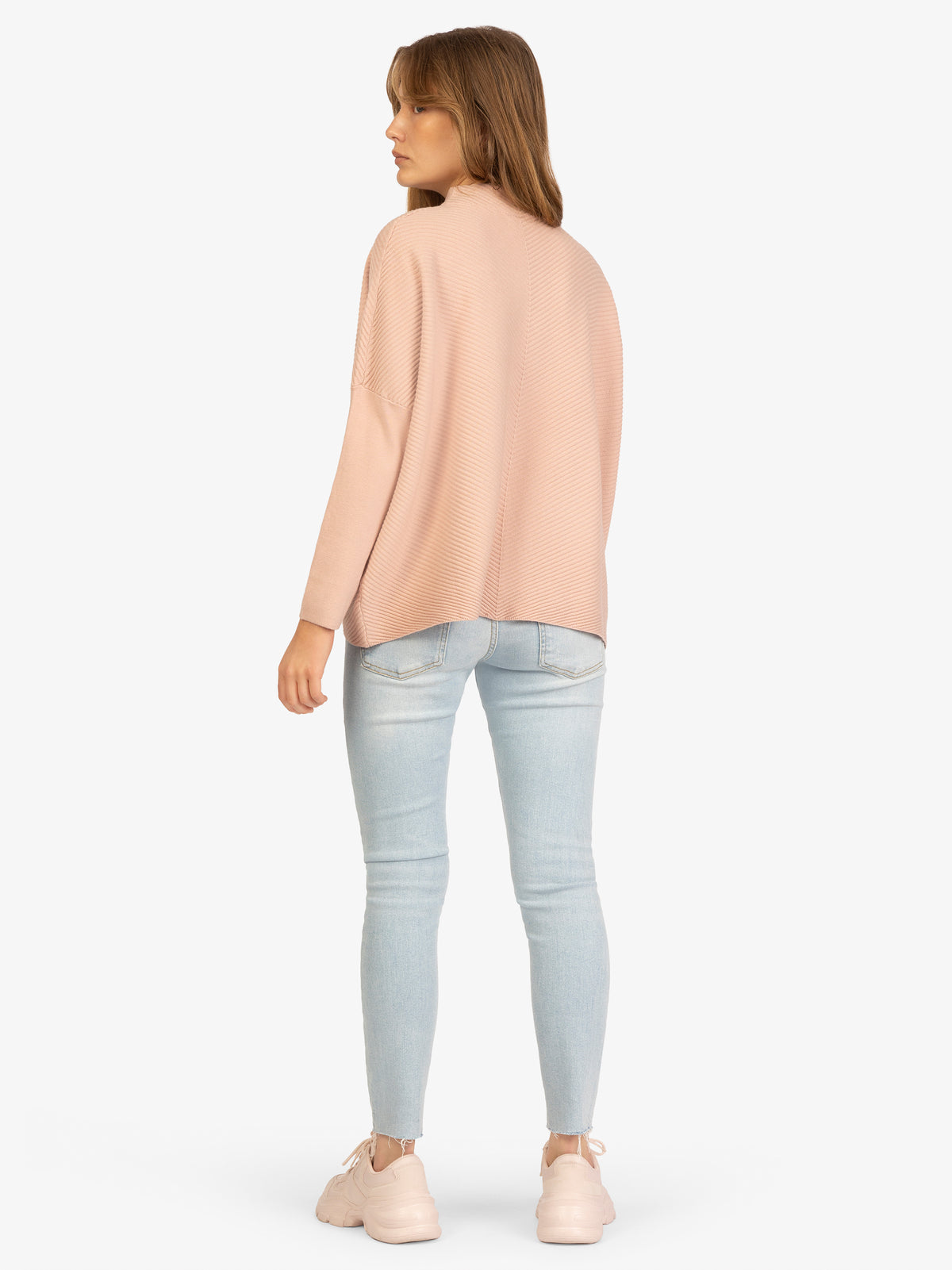 Model_Back;52310