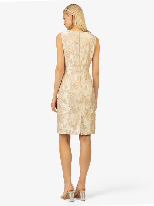 Model_Back;63760