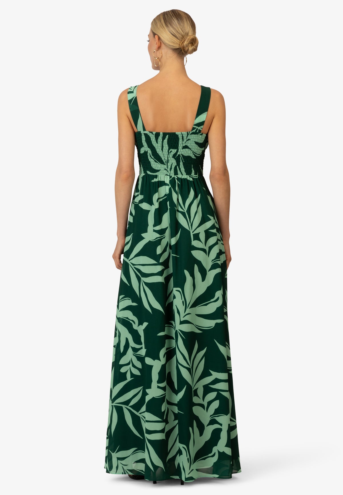 Model_Back;50420