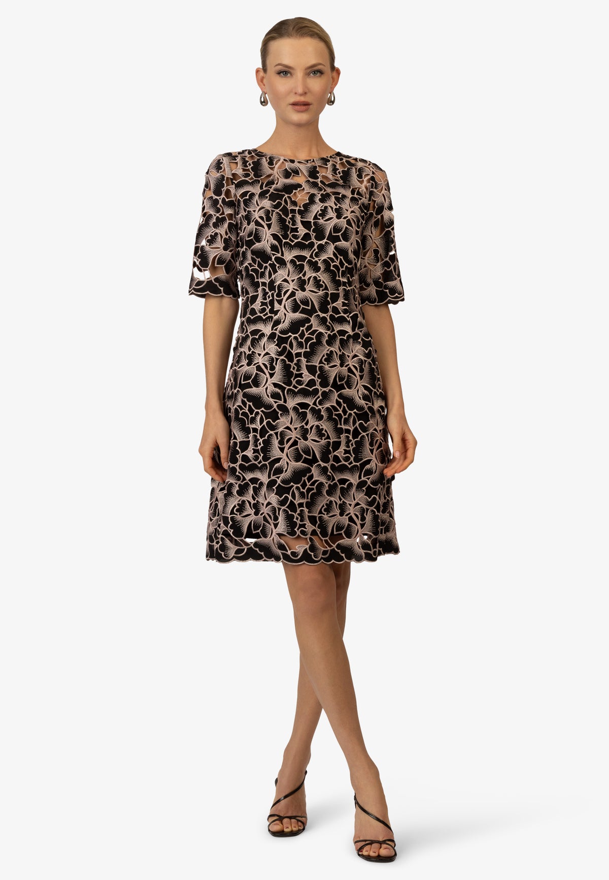 KRAIMOD Cocktailkleid mit floraler Spitze und A-Linienform | schwarz-pink