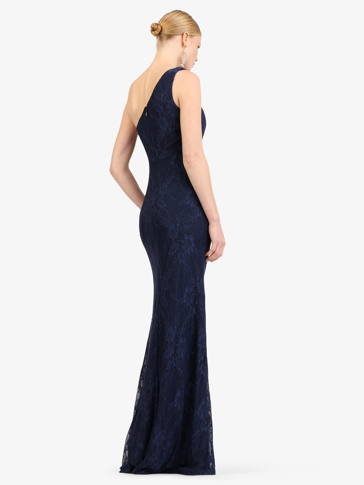 Model_Back;49197