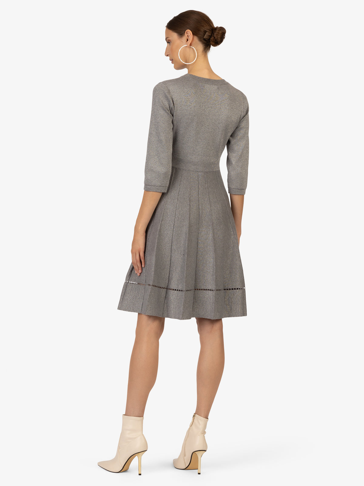 Model_Back;50452