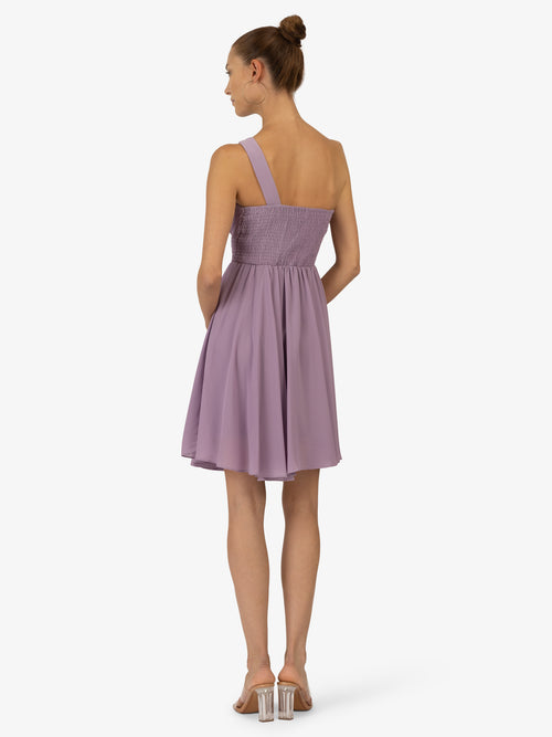Model_Back;33142