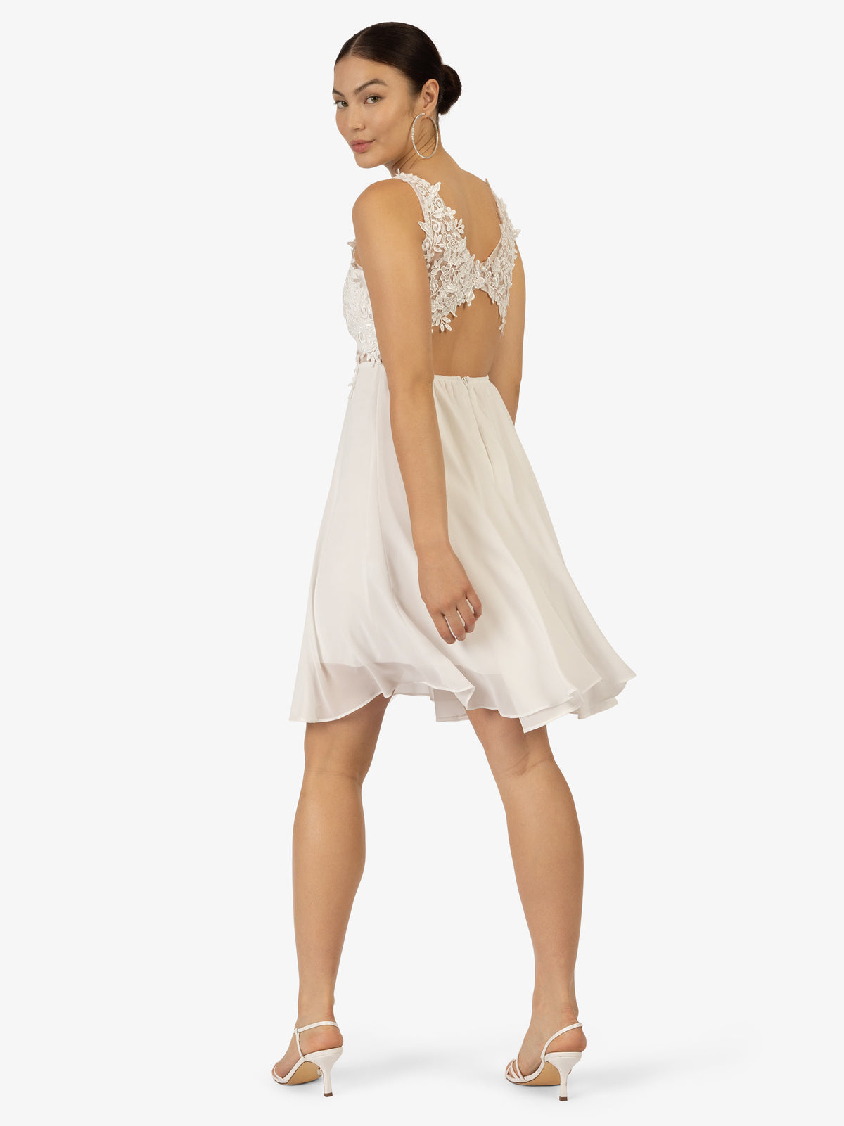 Model_Back;51533