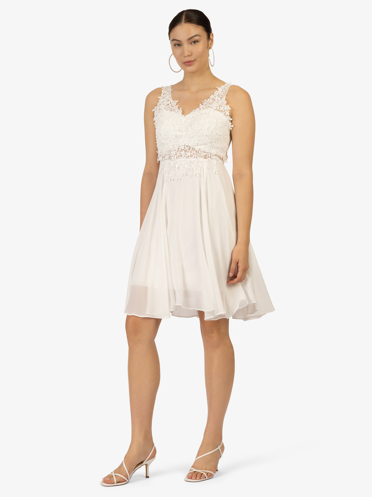 KRAIMOD Cocktailkleid aus Chiffon, Mesh und Spitze | weiß