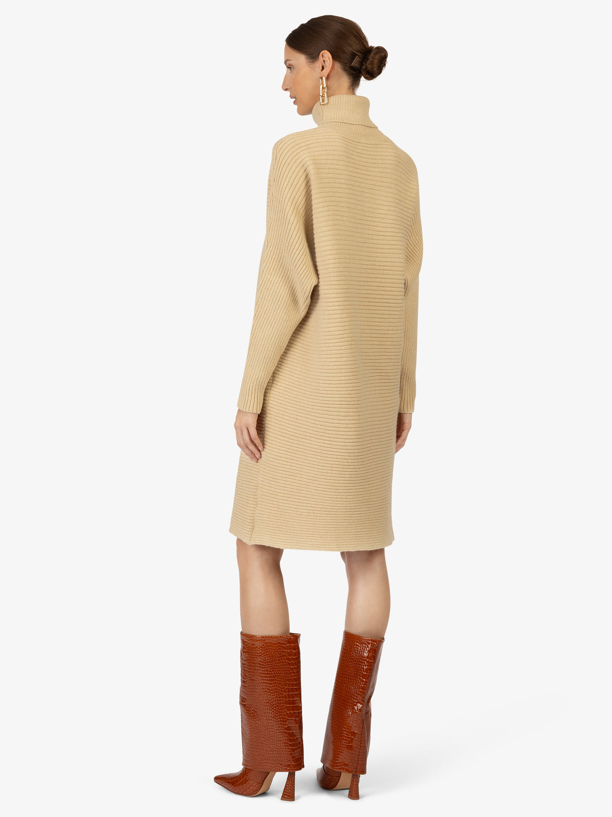 Model_Back;31257