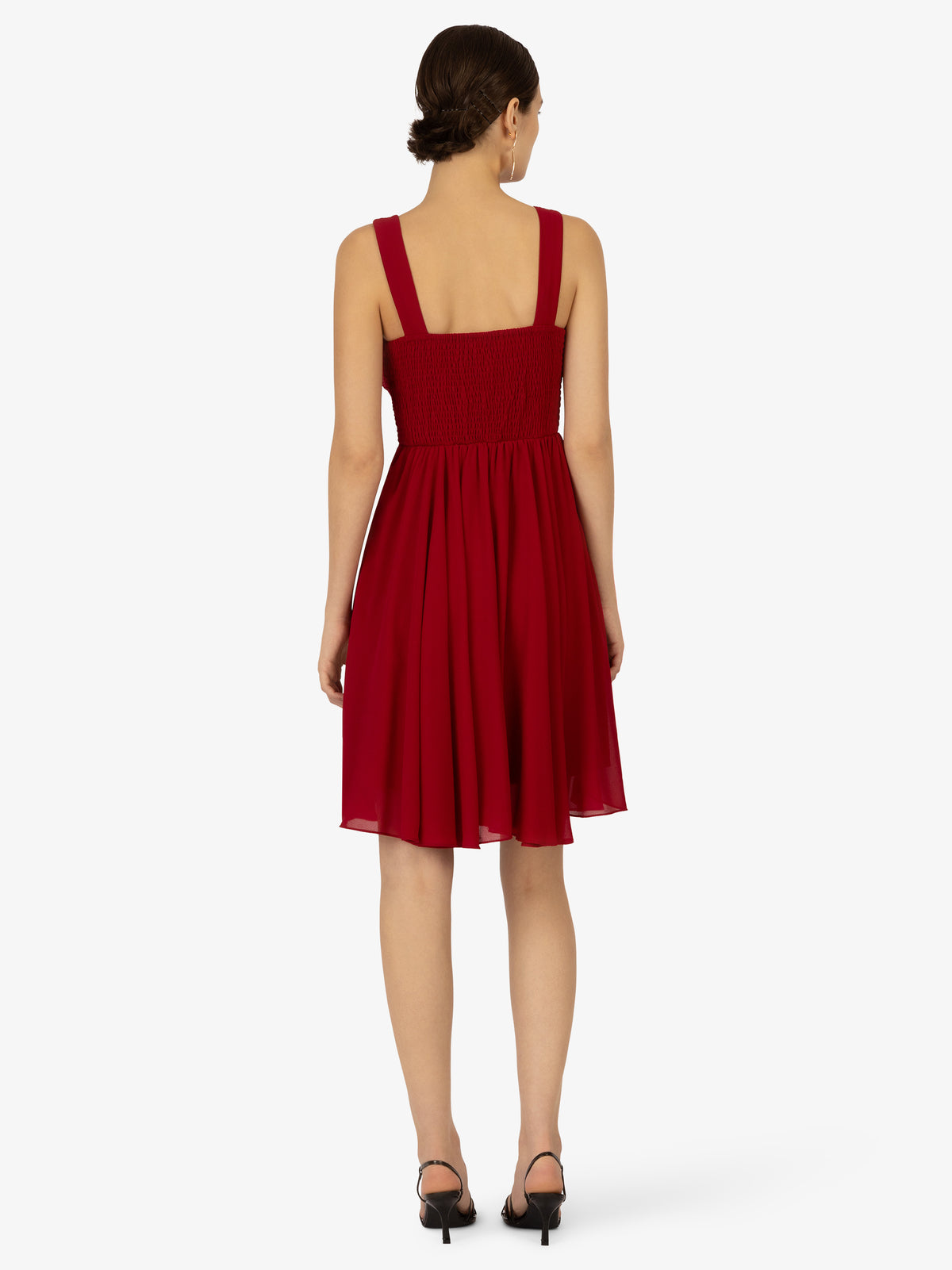 Model_Back;46895