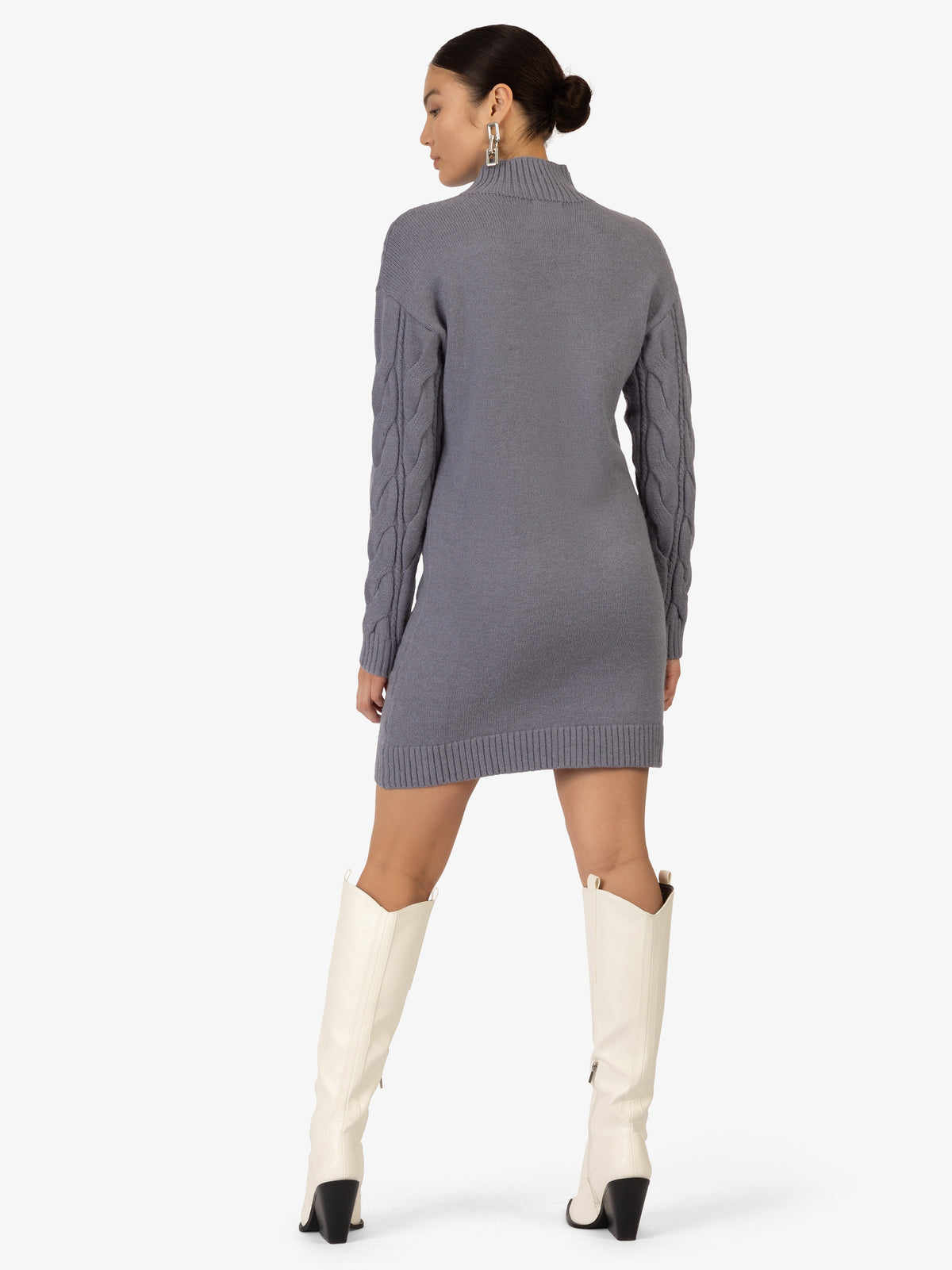 Model_Back;54216