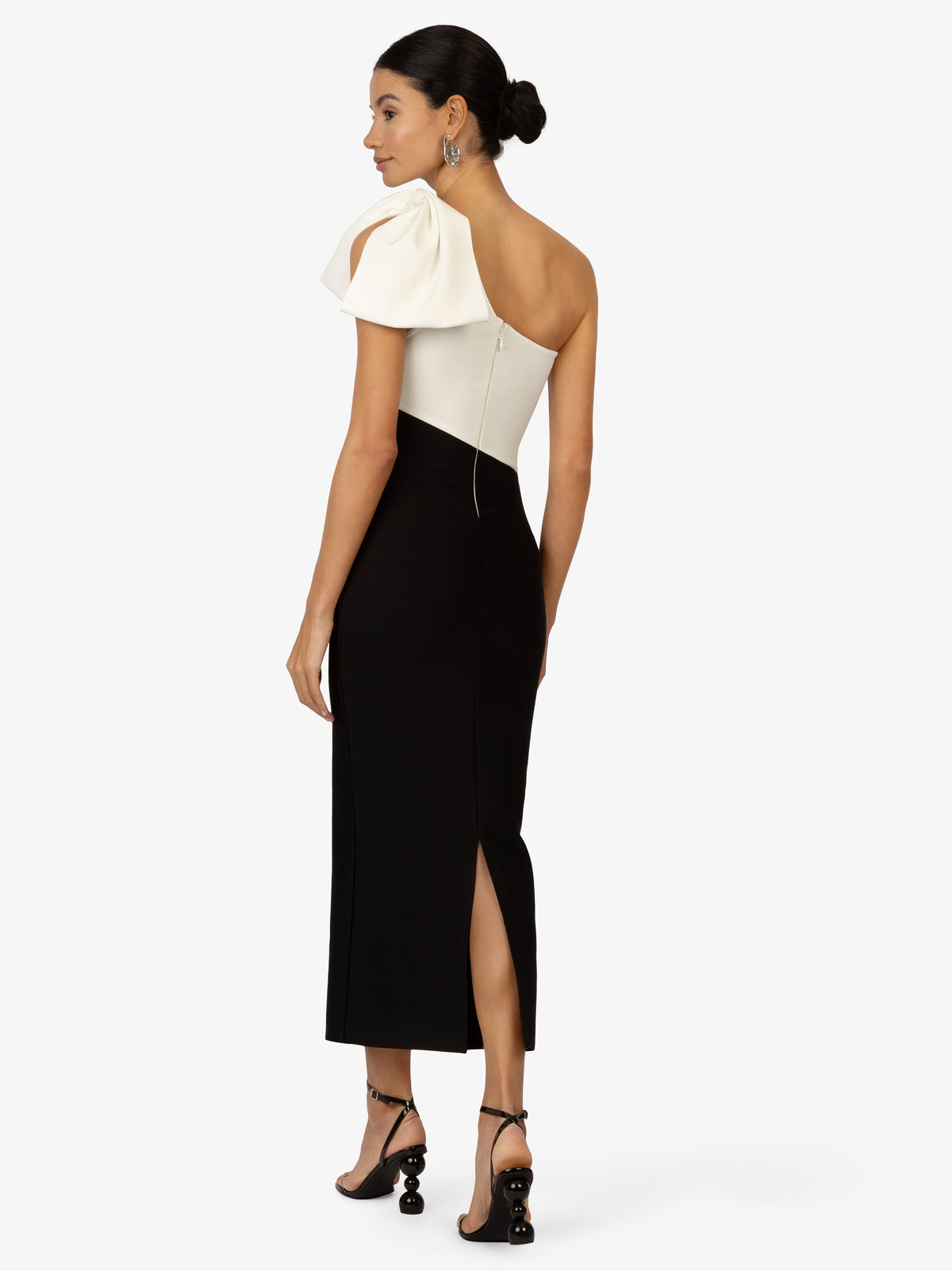 Model_Back;43097