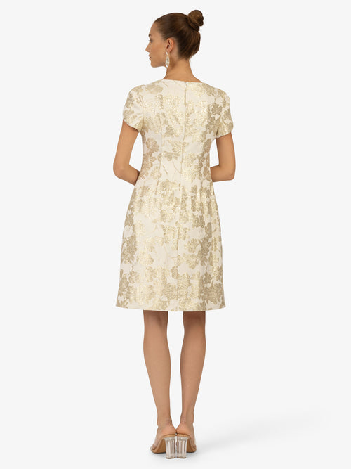 Model_Back;28371