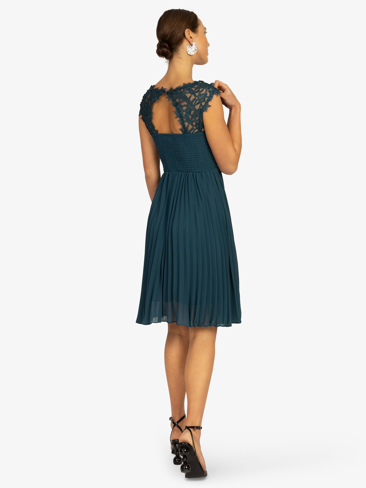 Model_Back;36822