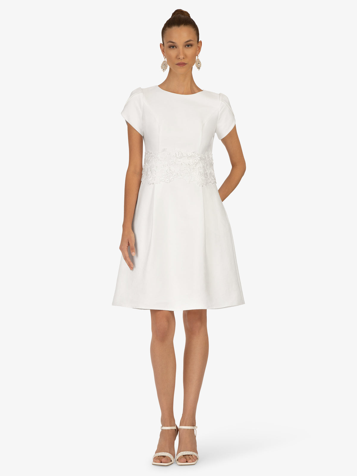 KRAIMOD Brautkleid mit Rundhalsausschnitt vorne | white