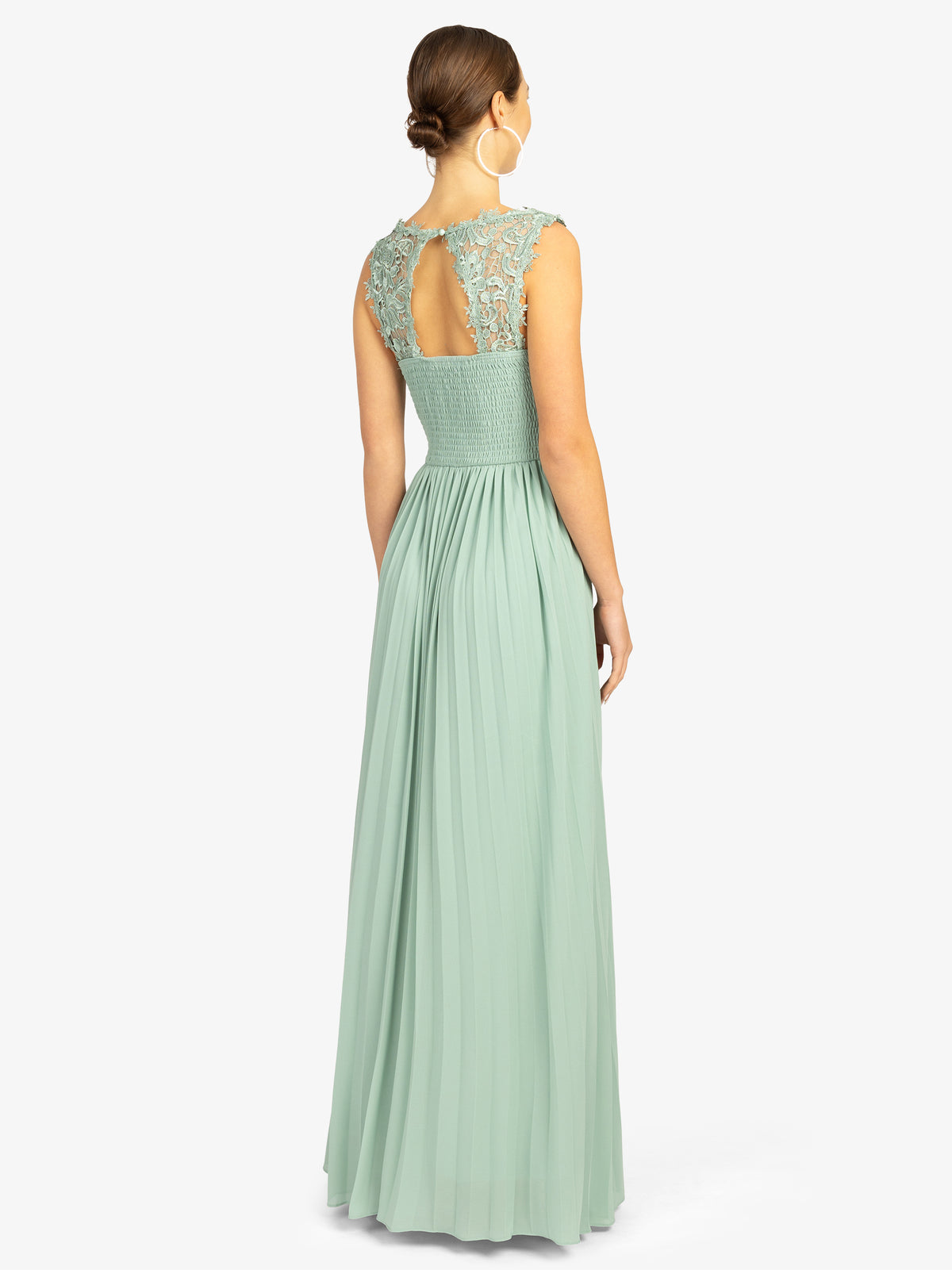 Model_Back;62732