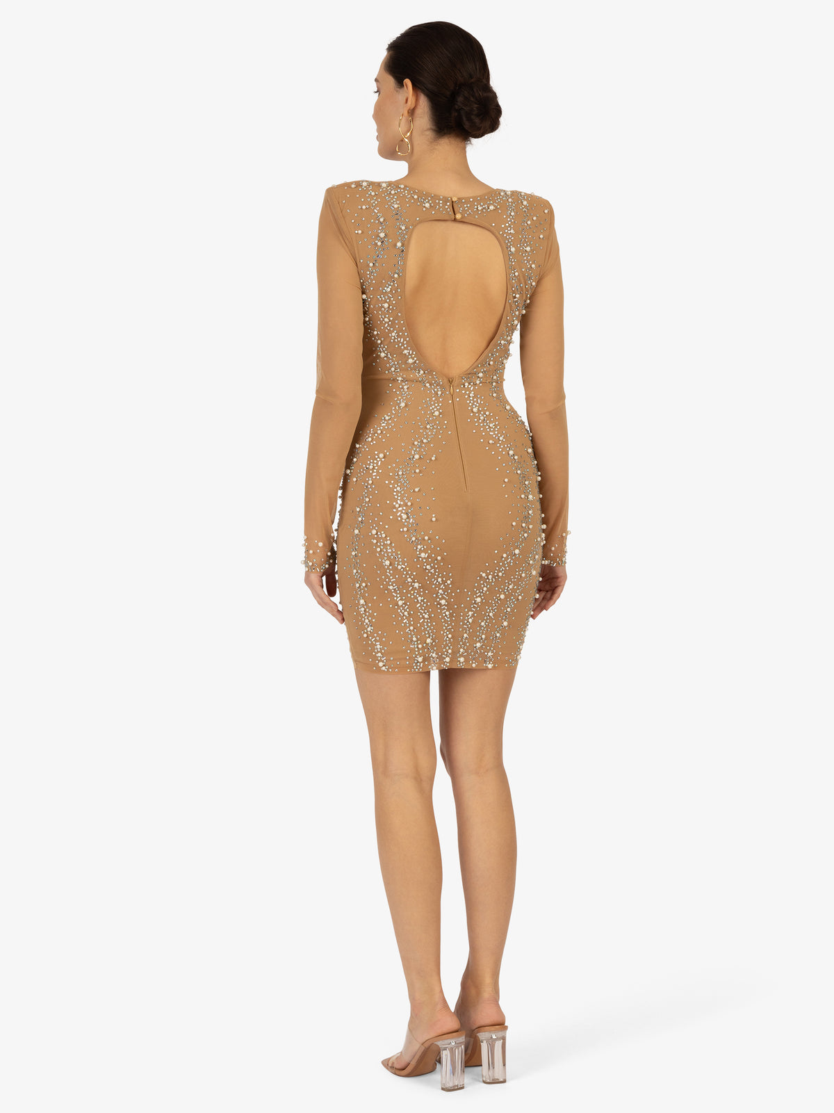 Model_Back;56550