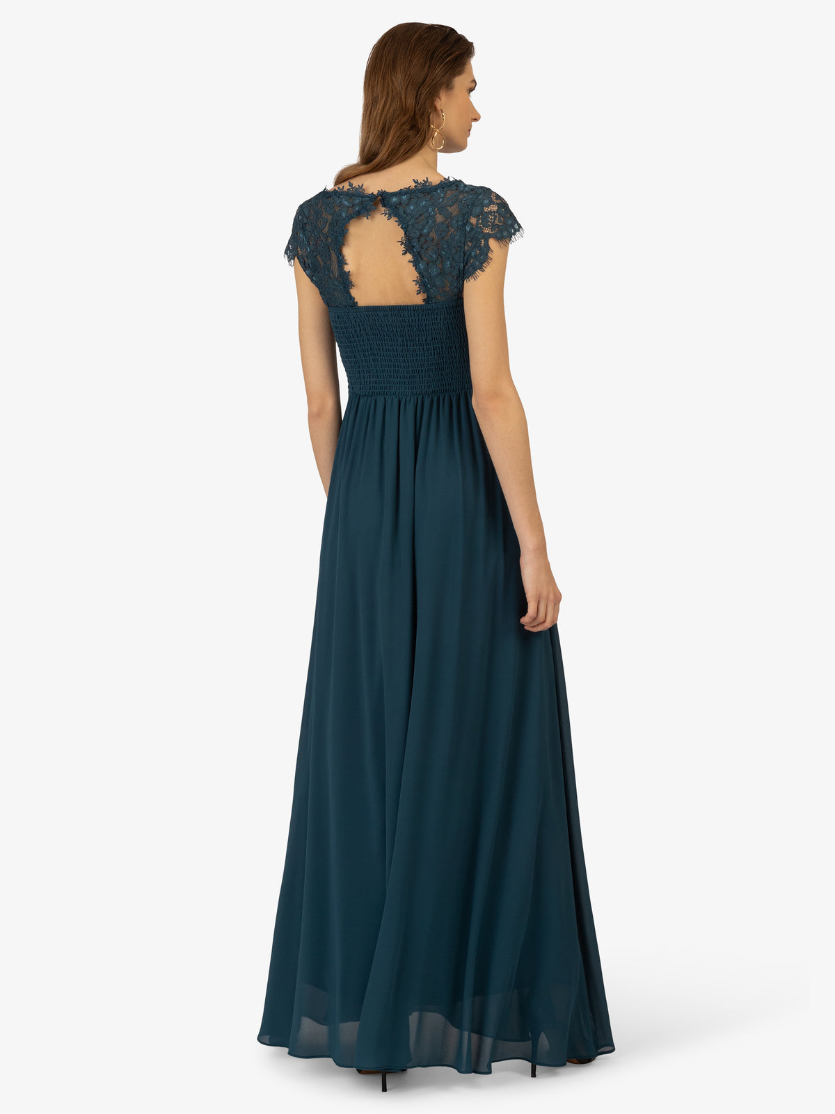 Model_Back;45677