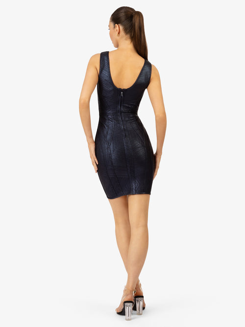 Model_Back;33140