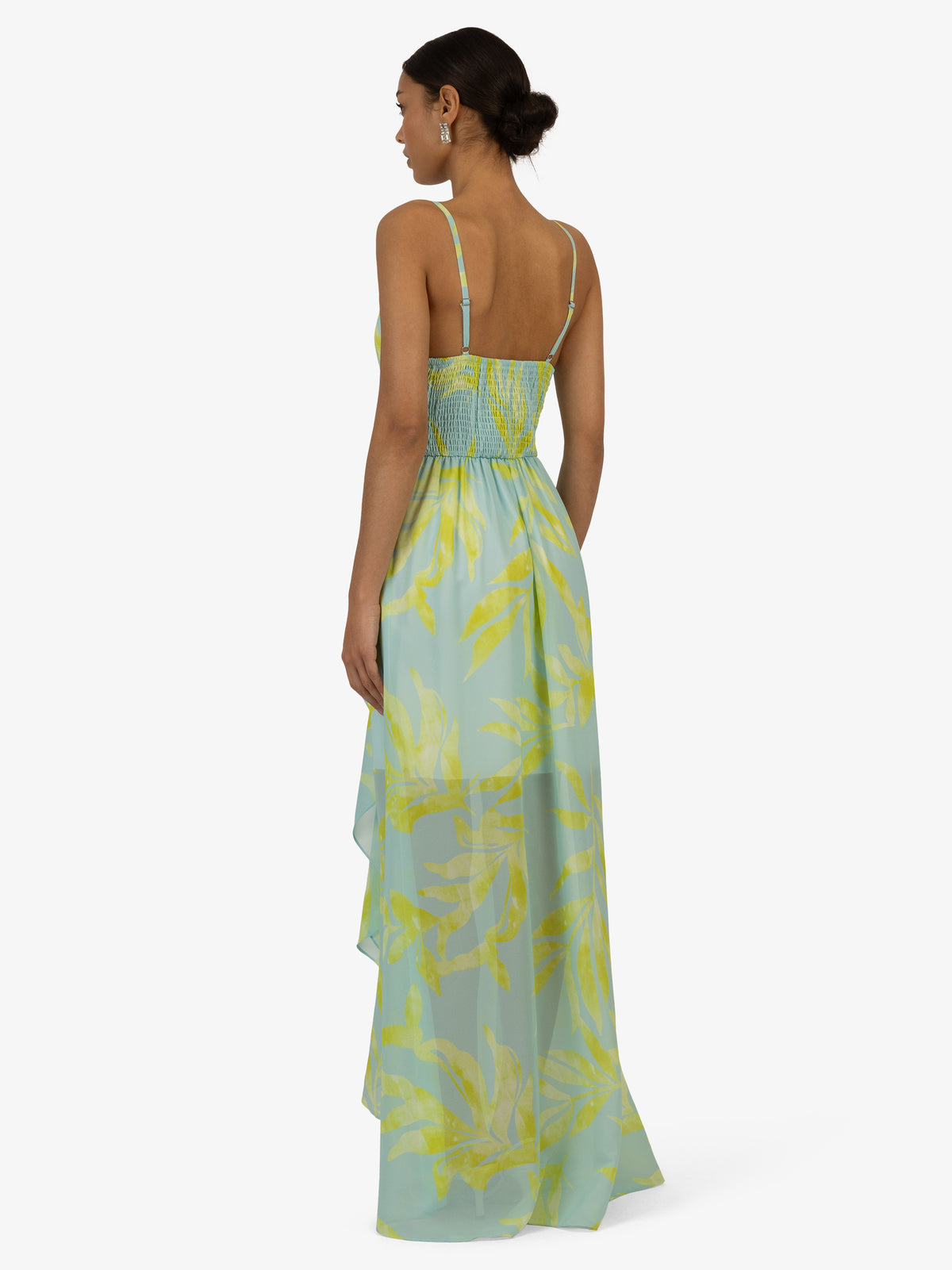 Model_Back;26988