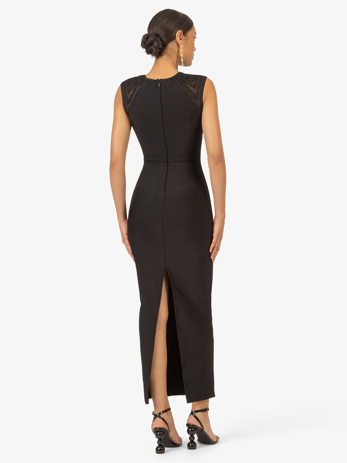 Model_Back;39423