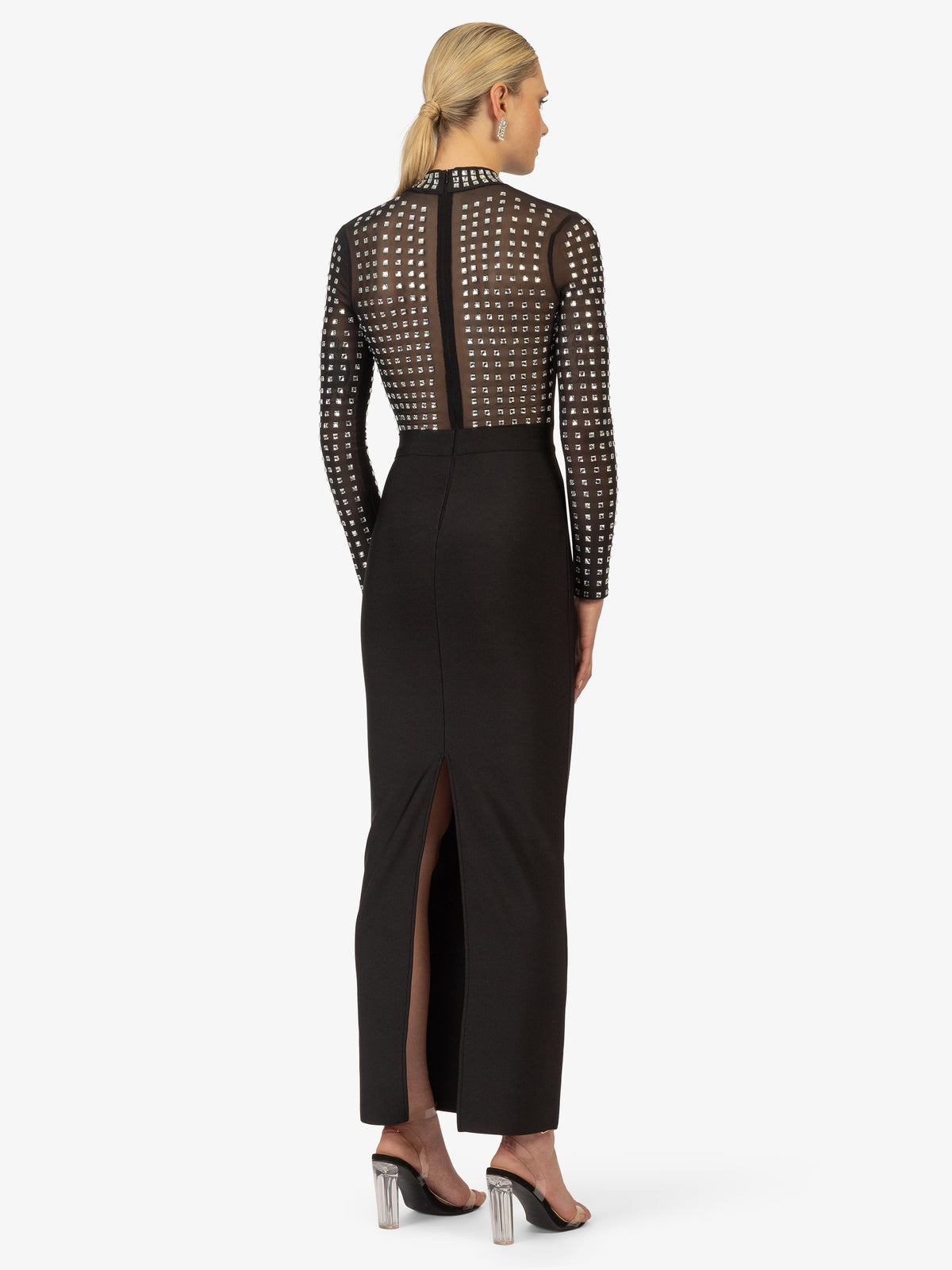 Model_Back;29757